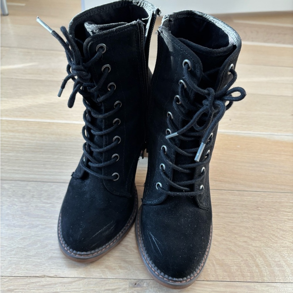 Black lace up bootie